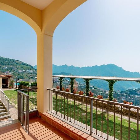 Appartamento Anna In Villa Laura สกาลา ภายนอก รูปภาพ