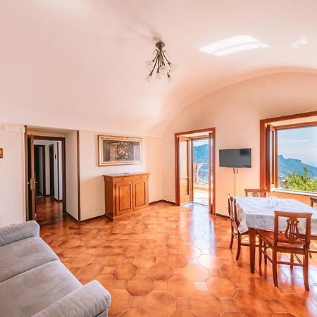 Appartamento Anna In Villa Laura สกาลา ภายนอก รูปภาพ