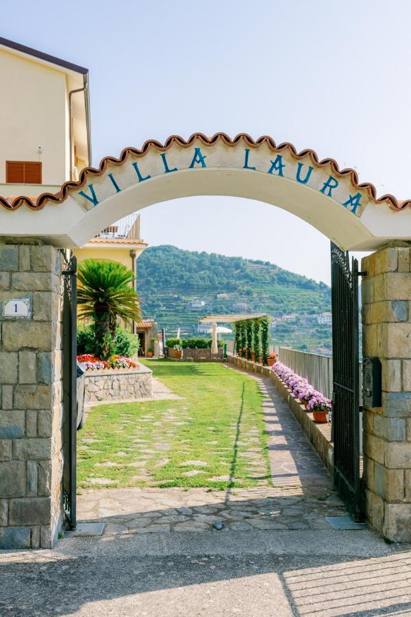 Appartamento Anna In Villa Laura สกาลา ภายนอก รูปภาพ