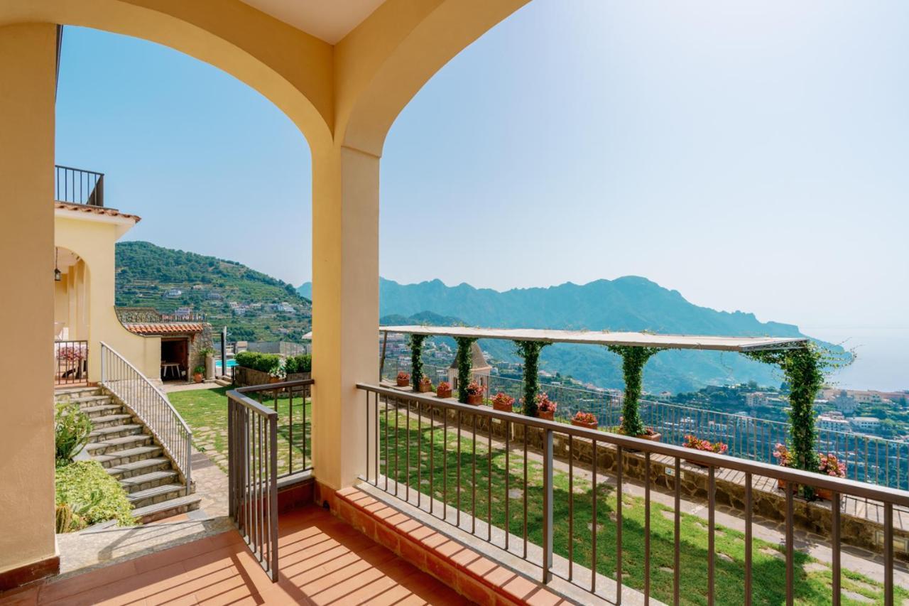 Appartamento Anna In Villa Laura สกาลา ภายนอก รูปภาพ