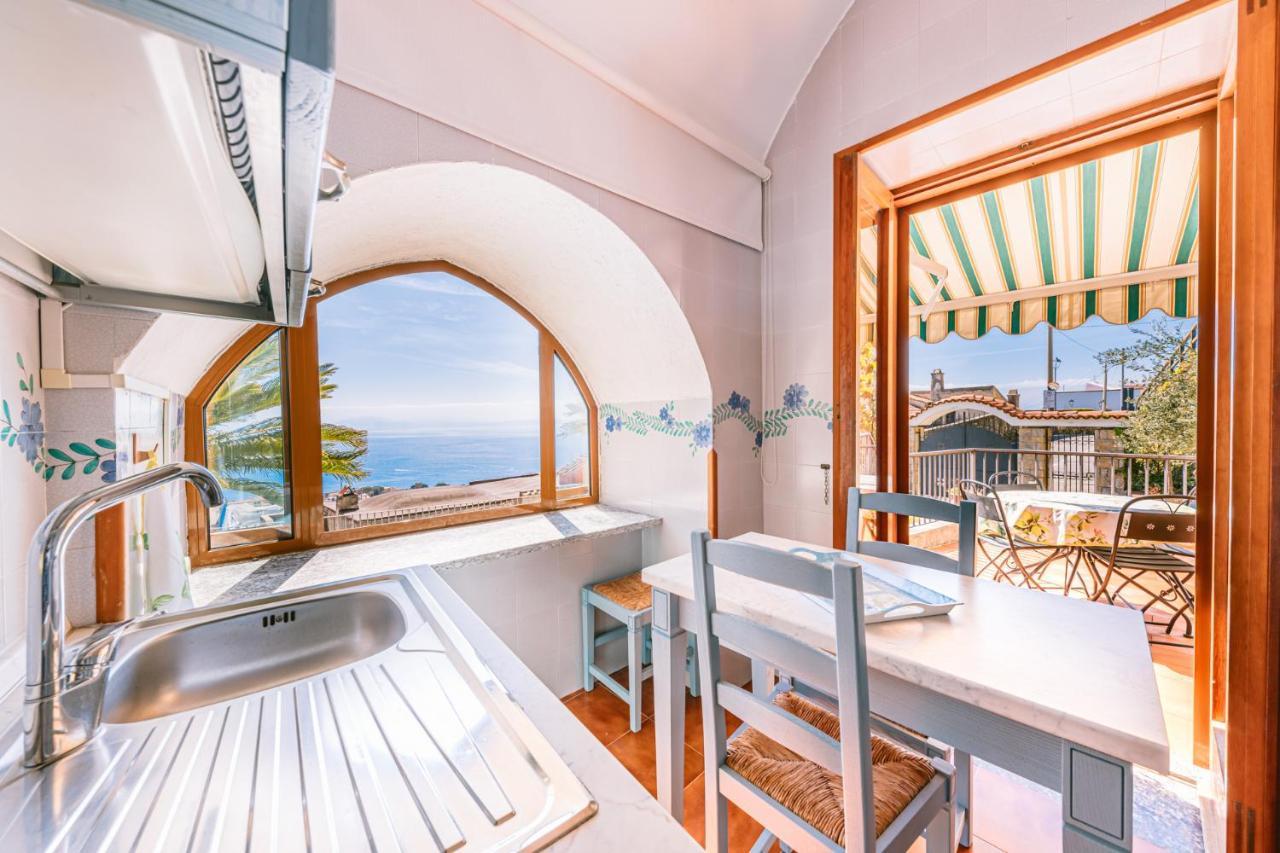 Appartamento Anna In Villa Laura สกาลา ภายนอก รูปภาพ