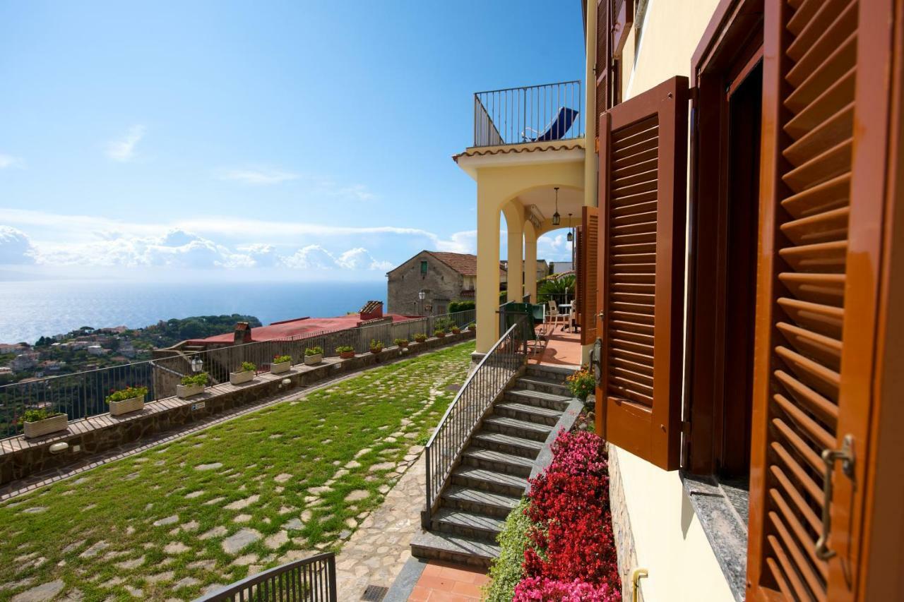 Appartamento Anna In Villa Laura สกาลา ภายนอก รูปภาพ